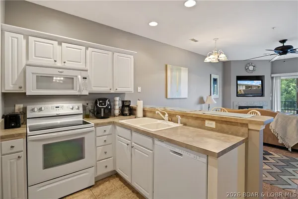 $360,000 | 464 Cedar Heights Drive, Unit 1F, Camdenton, MO 65020