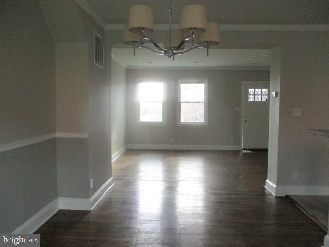 4660 Marble Hall Road Baltimore, MD 21239 - Photo 5 of 23