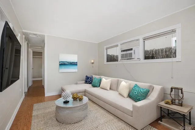 $229,000 | 523 North Vulcan Avenue, Unit 3, Encinitas, CA 92024