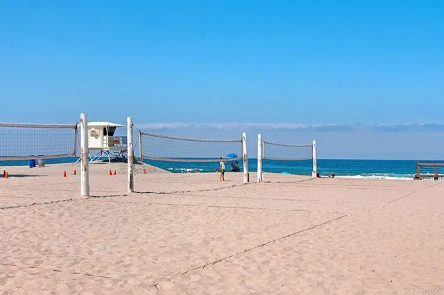 $229,000 | 523 North Vulcan Avenue, Unit 3, Encinitas, CA 92024