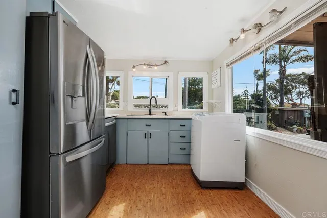 $229,000 | 523 North Vulcan Avenue, Unit 3, Encinitas, CA 92024