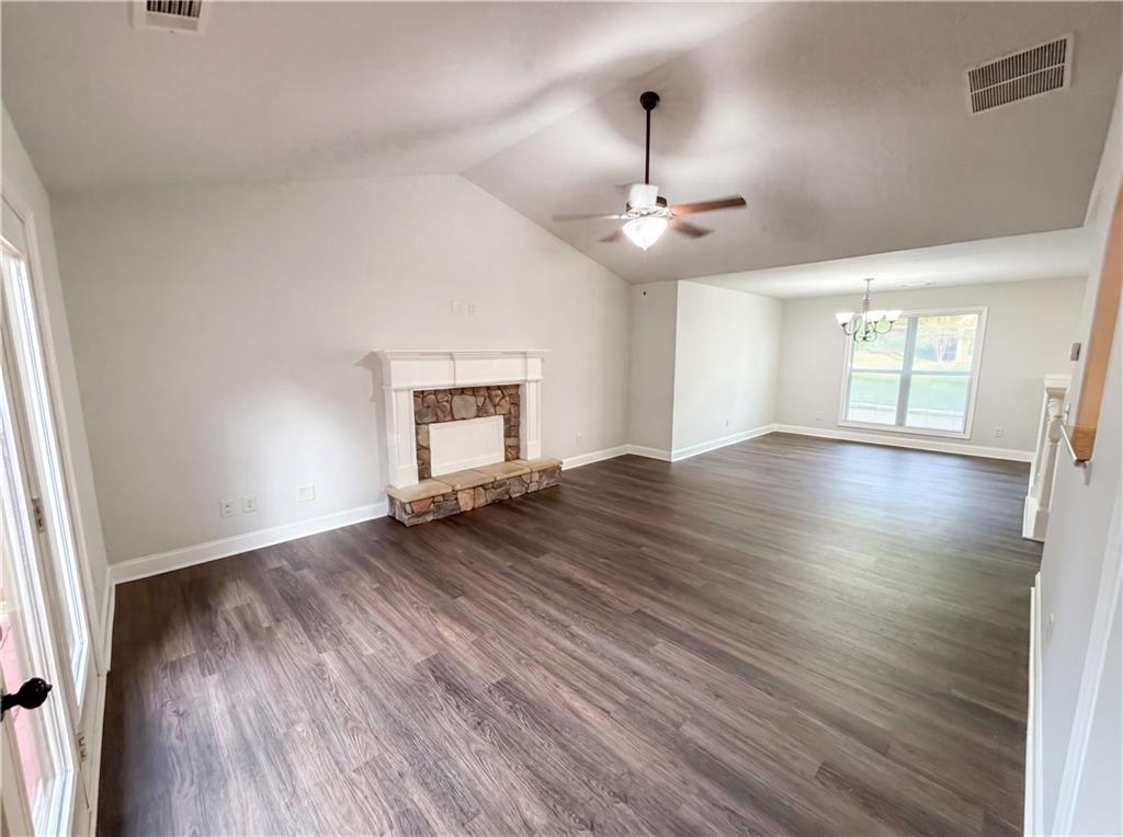 410 Red Tail Road Jefferson, GA 30549 - Photo 3 of 41