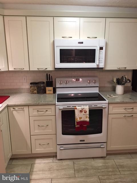 82 Harvey Road Harpers Ferry, WV 25425 - Photo 3 of 10 Kitchen