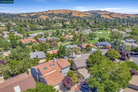 $2,300,000 | 1825 St Andrews Drive, Moraga, CA 94556