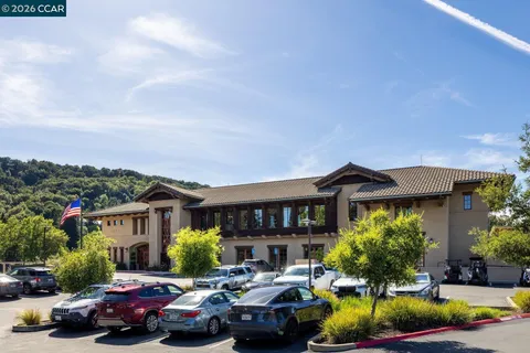 $2,300,000 | 1825 St Andrews Drive, Moraga, CA 94556
