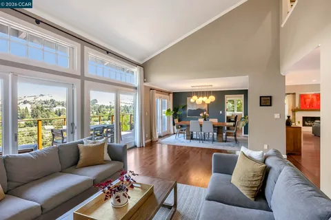 $2,300,000 | 1825 St Andrews Drive, Moraga, CA 94556