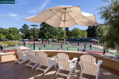 $2,300,000 | 1825 St Andrews Drive, Moraga, CA 94556