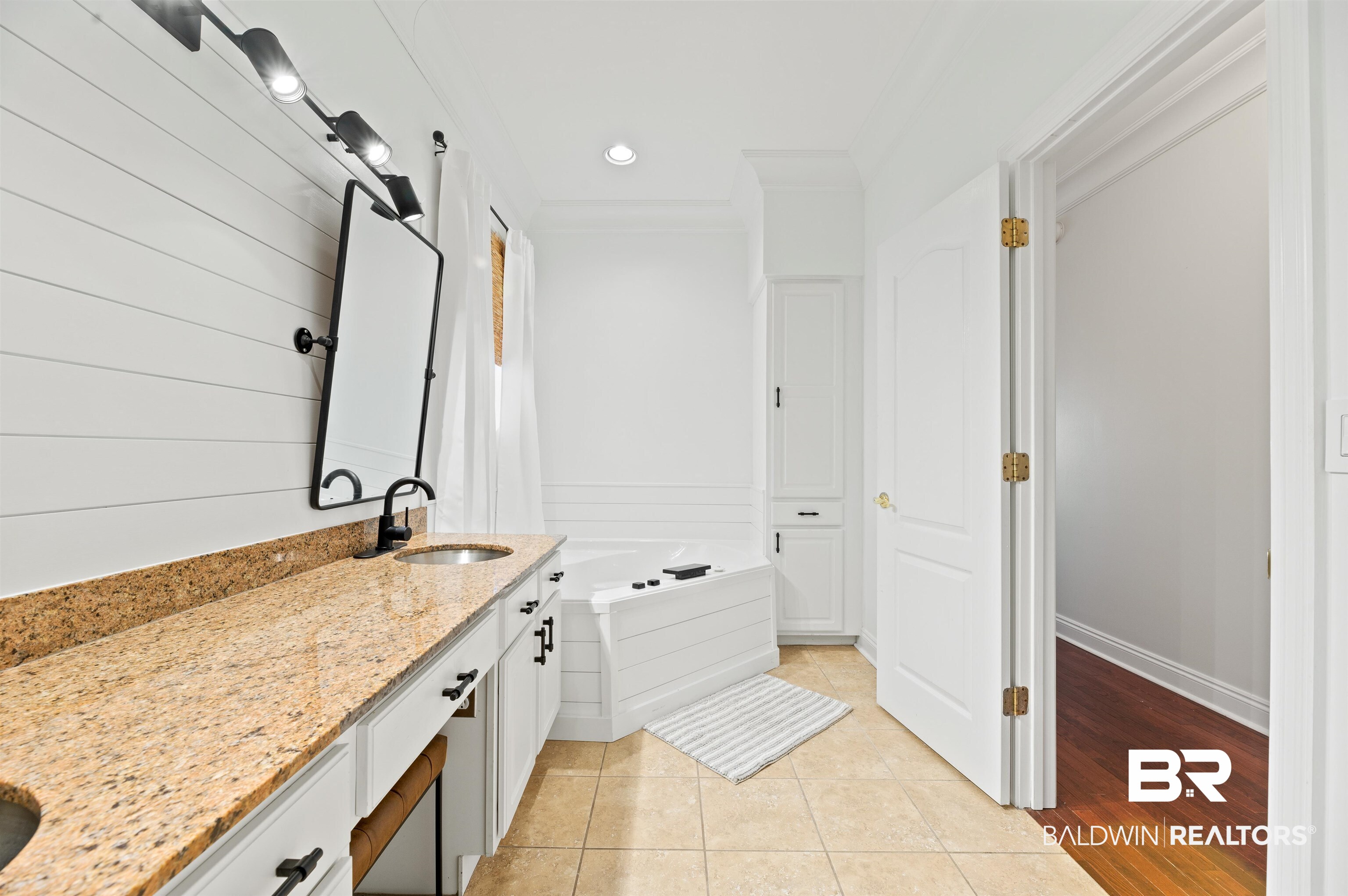 26056 Marina Road, Unit 5 Orange Beach, AL 36561 - Photo 27 of 48