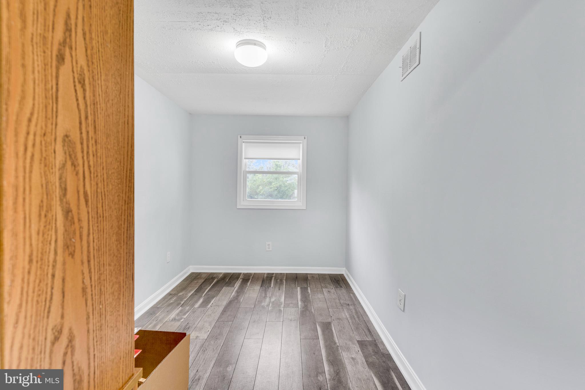 6912 Annapolis Road Hyattsville, MD 20784 - Photo 23 of 33 Gallery Image 23