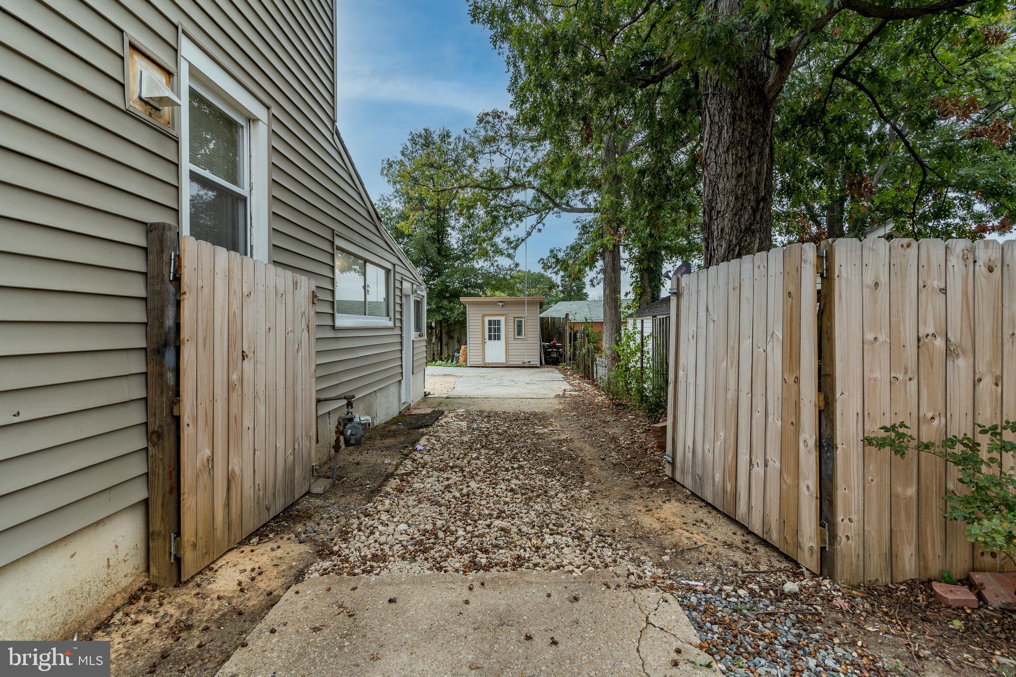 6912 Annapolis Road Hyattsville, MD 20784 - Photo 25 of 33 Gallery Image 25