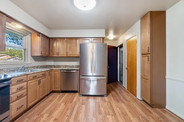 $258,000 | 1950 Catalina Avenue, Jackson, MI 49201