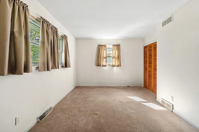 $258,000 | 1950 Catalina Avenue, Jackson, MI 49201