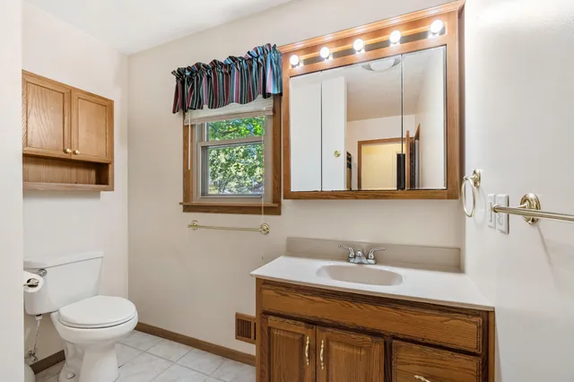 $258,000 | 1950 Catalina Avenue, Jackson, MI 49201