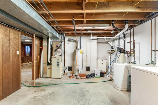 $258,000 | 1950 Catalina Avenue, Jackson, MI 49201