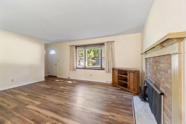 $258,000 | 1950 Catalina Avenue, Jackson, MI 49201