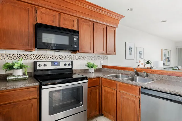 $335,000 | 2215 Post Road, Unit 1034, Austin, TX 78704