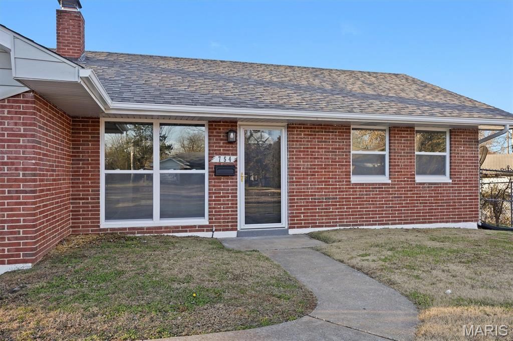 754 North 68th Street East St. Louis, IL 62203 - Photo 2 of 22