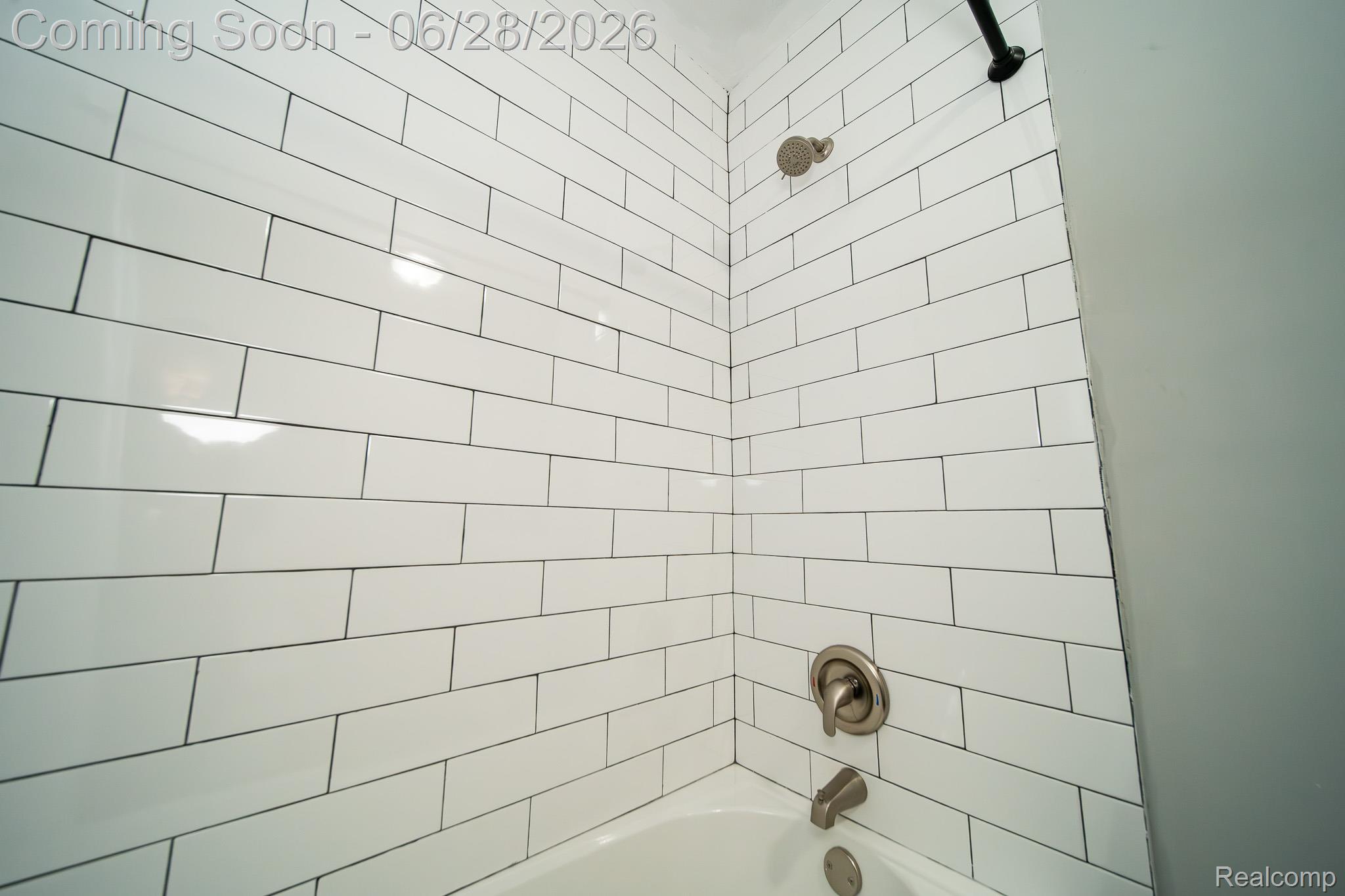 15646 Selwyn Road Southgate, MI 48195 - Photo 37 of 69 DDS04843.jpg