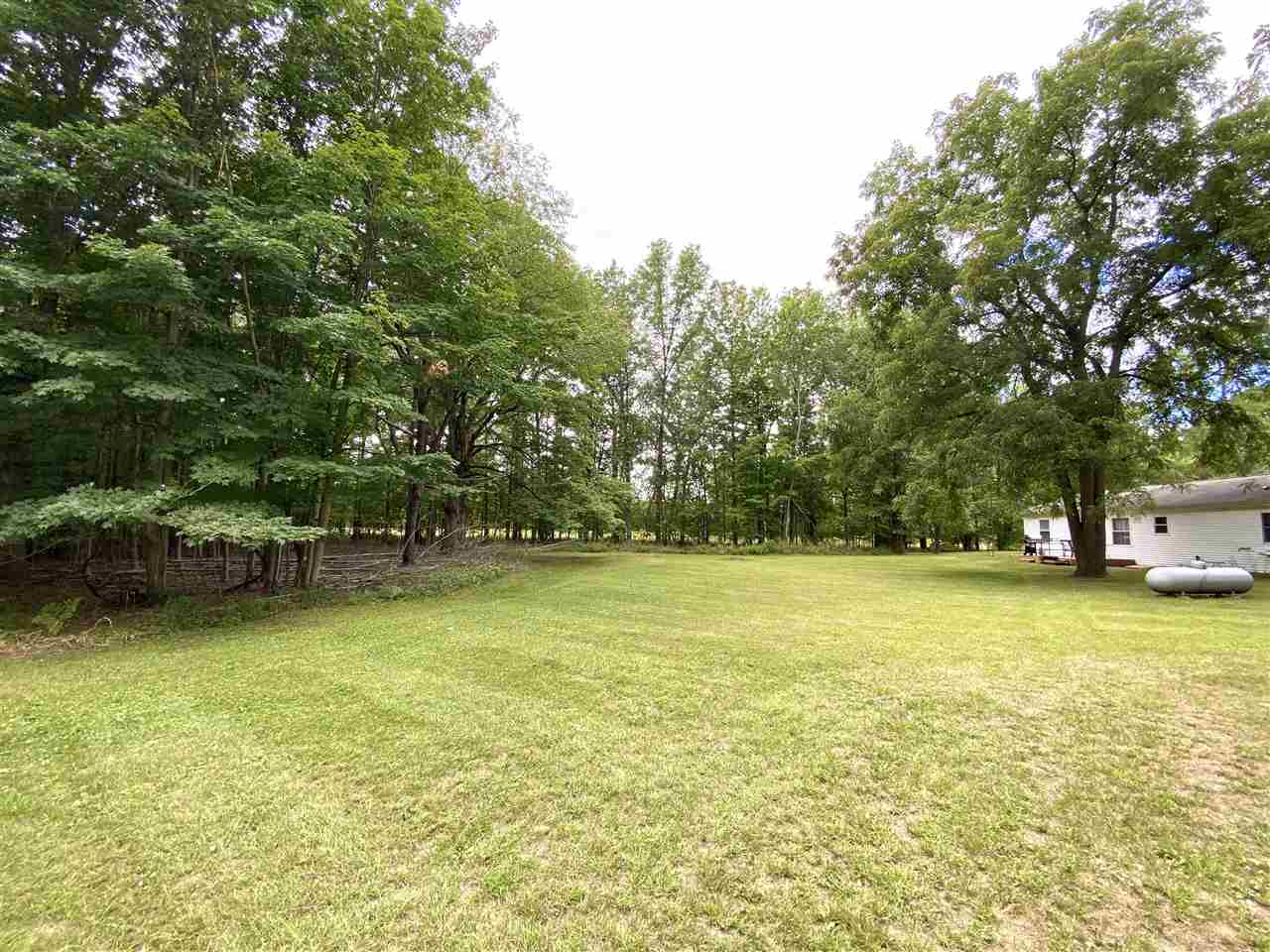 18789 Colvin Road St. Charles, MI 48655 - Photo 32 of 33 50022187-31.JPG