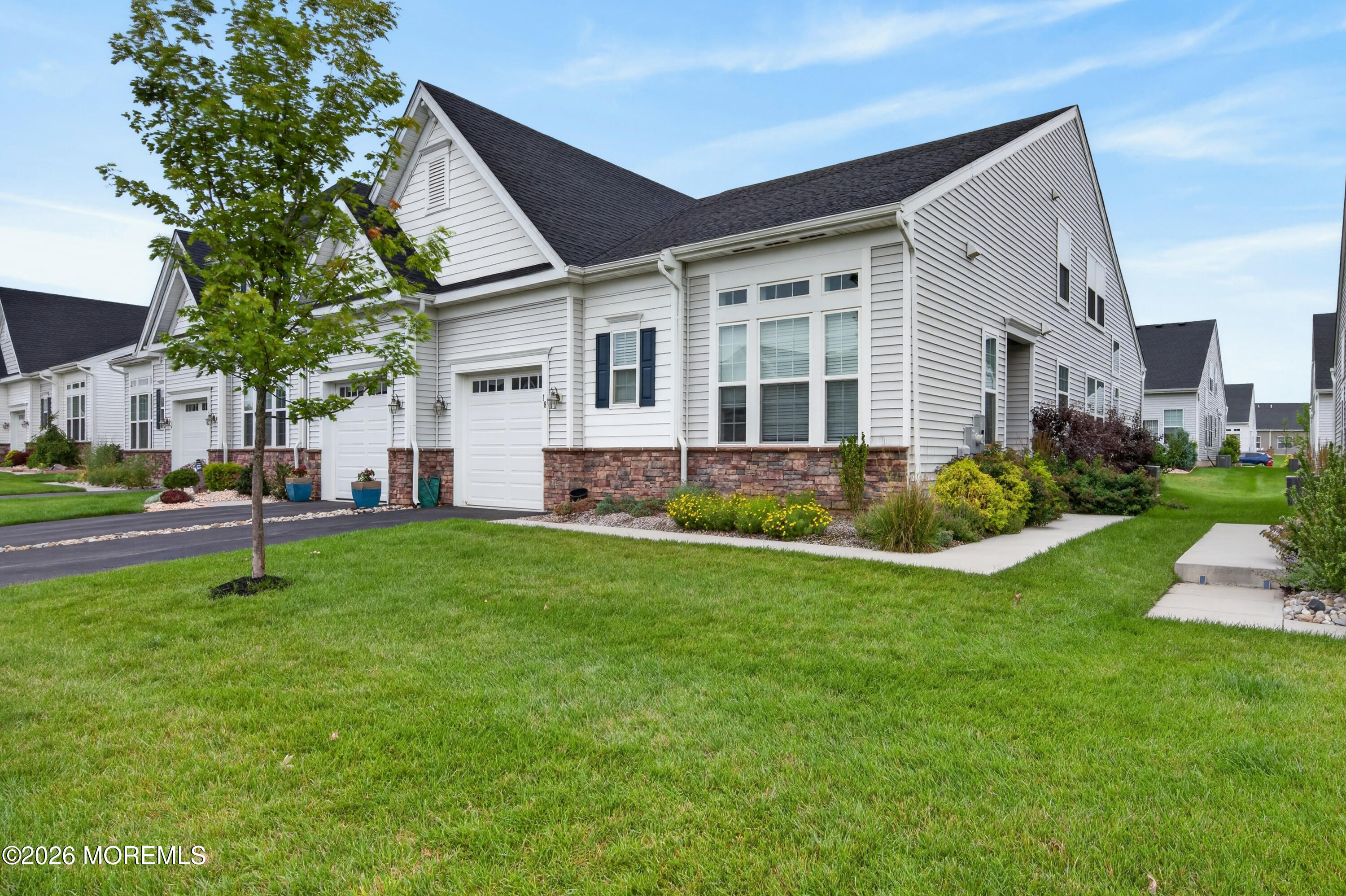 18 Gulfstream Road New Egypt, NJ 08533 - Photo 2 of 26 18 Gulfstream-3