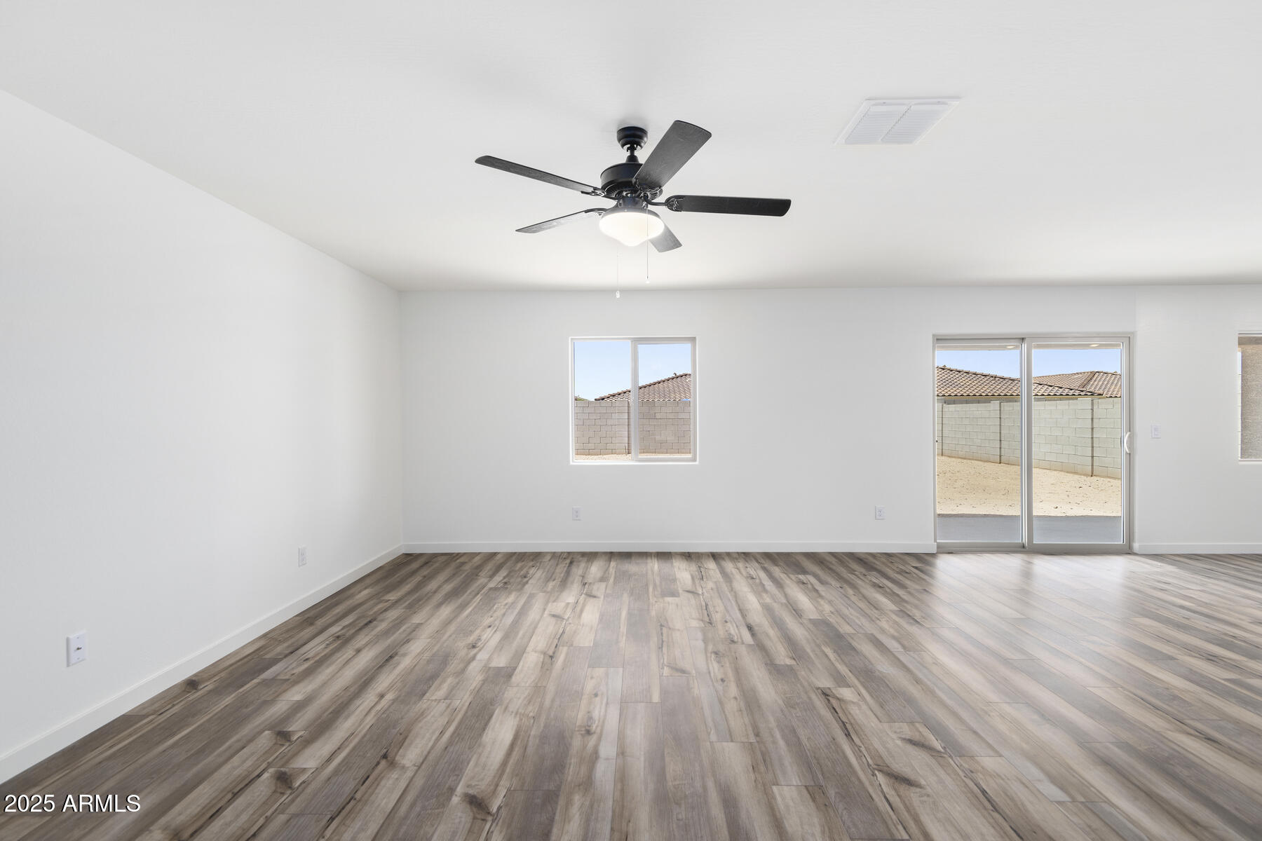 1074 West Virginia Avenue Florence, AZ 85132 - Photo 11 of 27 Southwest_Stafford_R_008