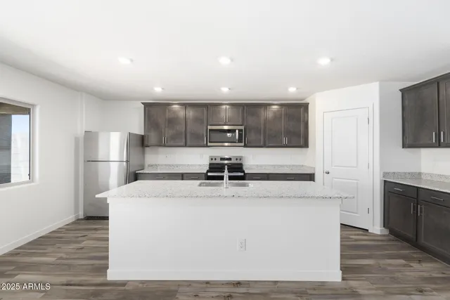 $368,900 | 1074 West Virginia Avenue, Florence, AZ 85132