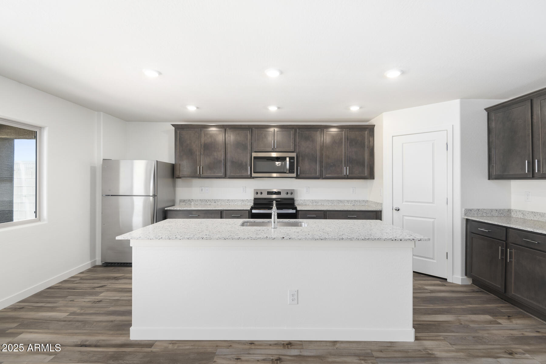 1074 West Virginia Avenue Florence, AZ 85132 - Photo 2 of 27 Southwest_Stafford_R_001