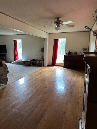 $799,000 | 521 East McKay Street, Frontenac, KS 66763