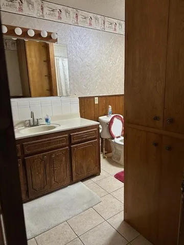 $899,000 | 521 East McKay Street, Frontenac, KS 66763