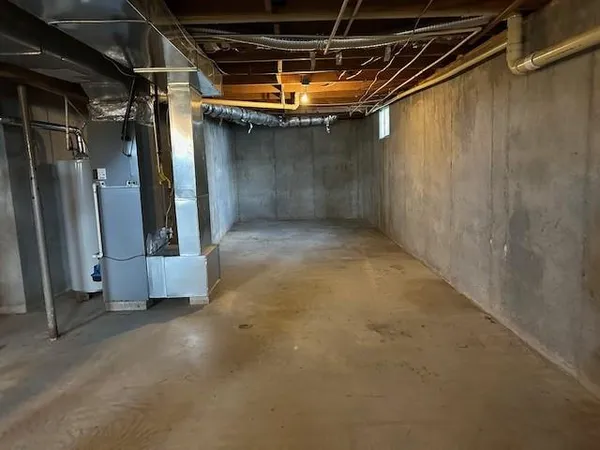 $799,000 | 521 East McKay Street, Frontenac, KS 66763