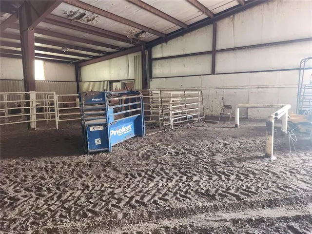 $899,000 | 521 East McKay Street, Frontenac, KS 66763