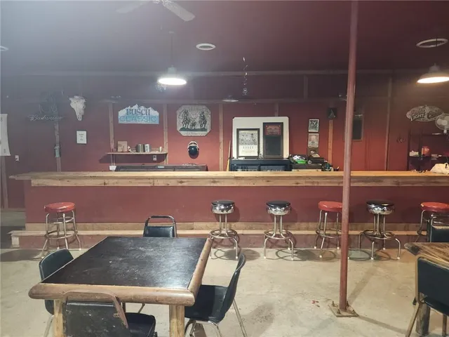 $899,000 | 521 East McKay Street, Frontenac, KS 66763