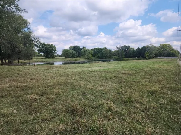 $799,000 | 521 East McKay Street, Frontenac, KS 66763