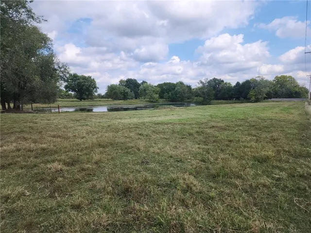 $899,000 | 521 East McKay Street, Frontenac, KS 66763