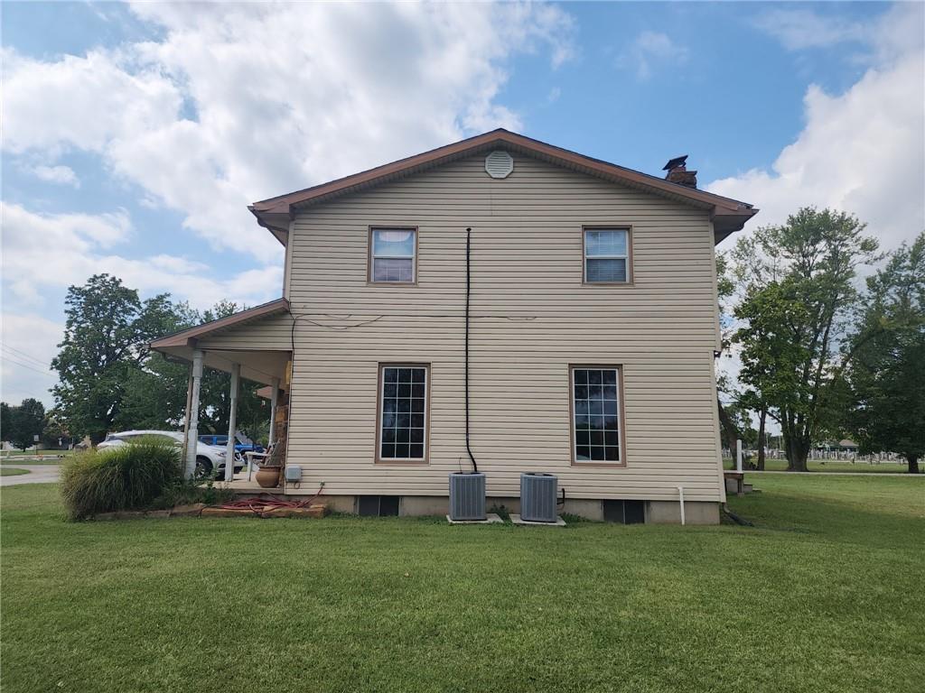 521 East McKay Street Frontenac, KS 66763 - Photo 7 of 65