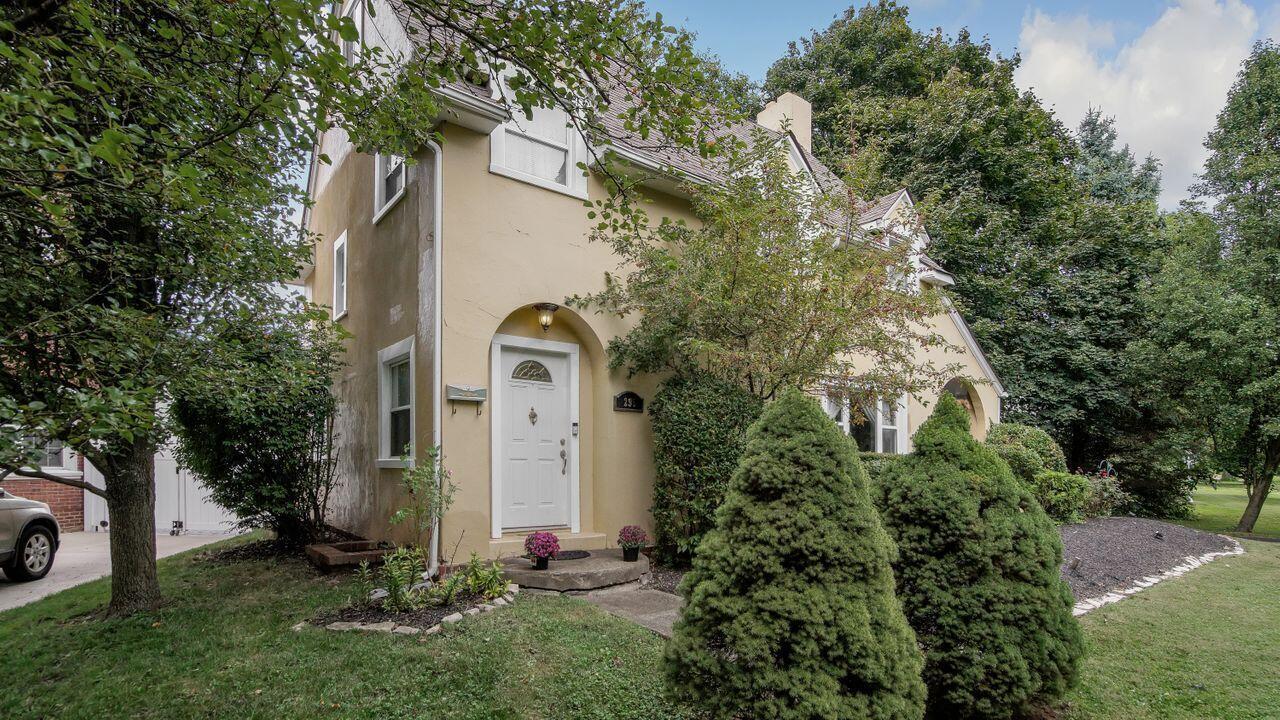 295 North Nelson Road Columbus, OH 43219 - Photo 3 of 38 _DSC2768