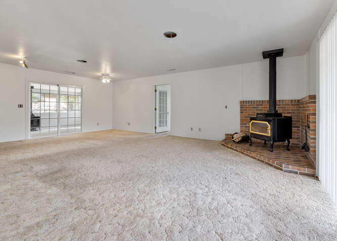 43786 Oak Drive Three Rivers, CA 93271 - Photo 6 of 47 1D7A3201-001-041-666x476