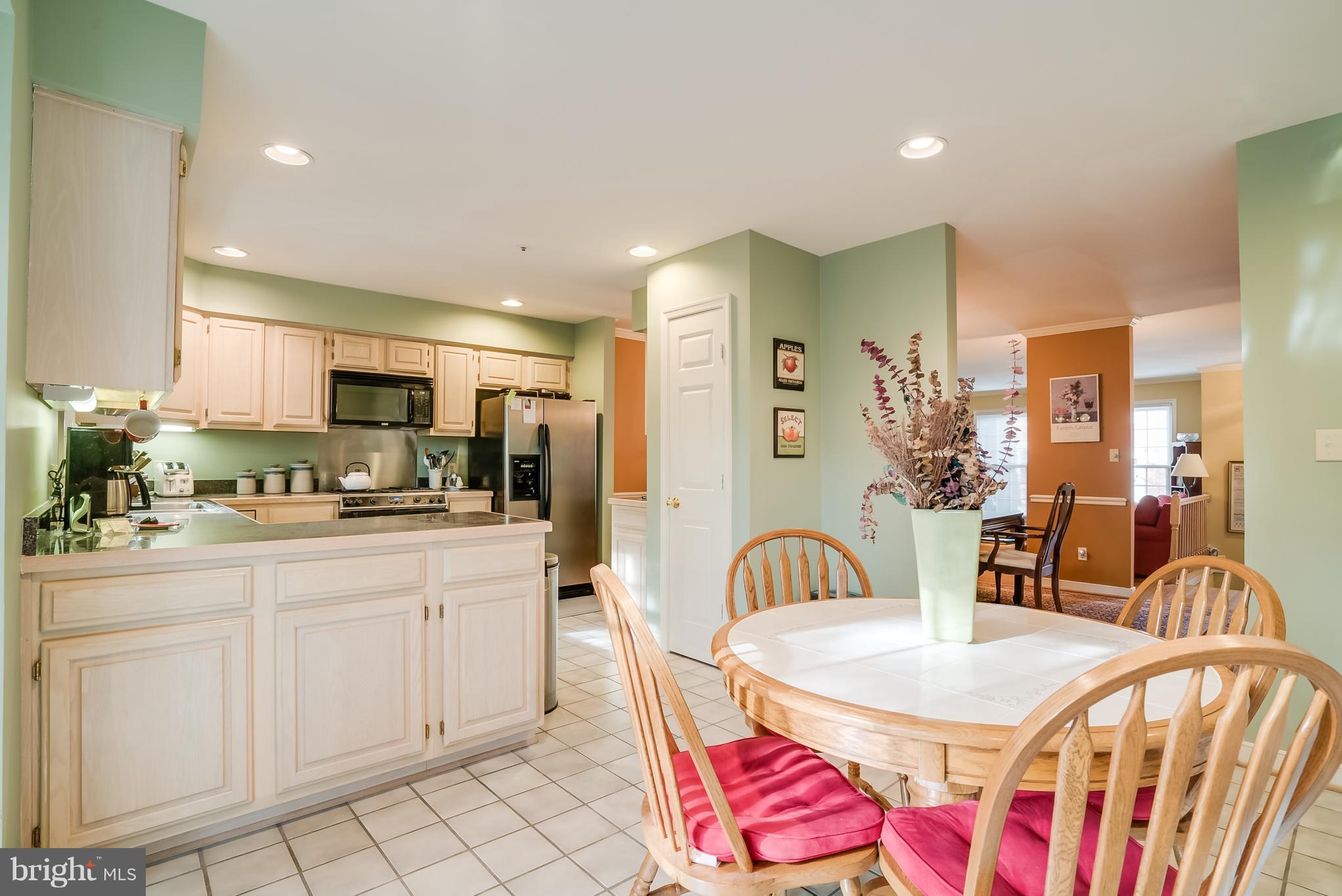 10922 Rocky Mt Way Silver Spring, MD 20902 - Photo 14 of 27 Breakfast Room looking to Kitchen