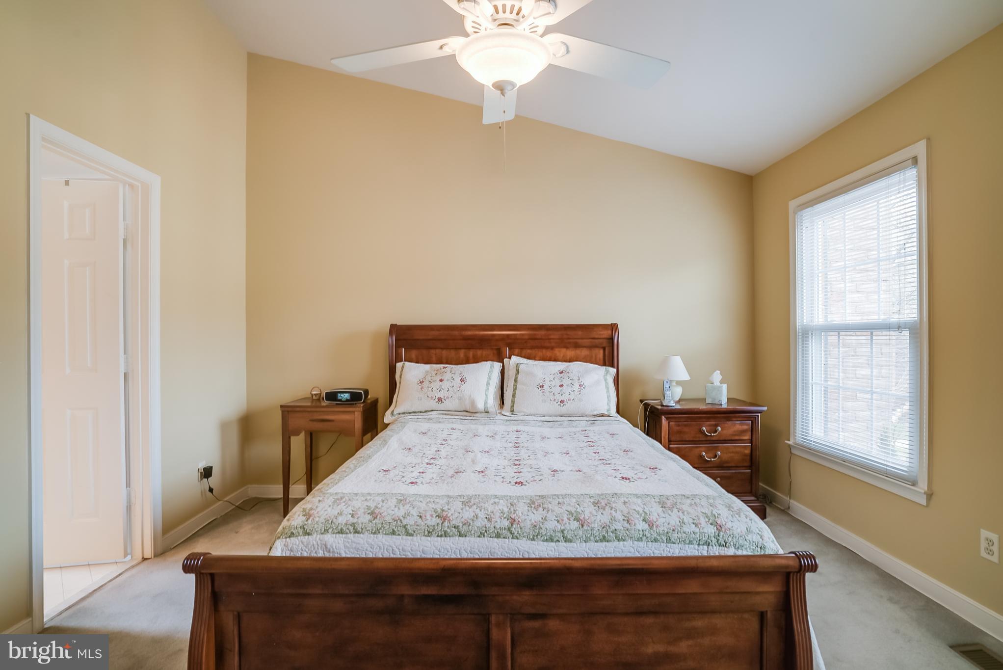 10922 Rocky Mt Way Silver Spring, MD 20902 - Photo 19 of 27 Bath (Master)