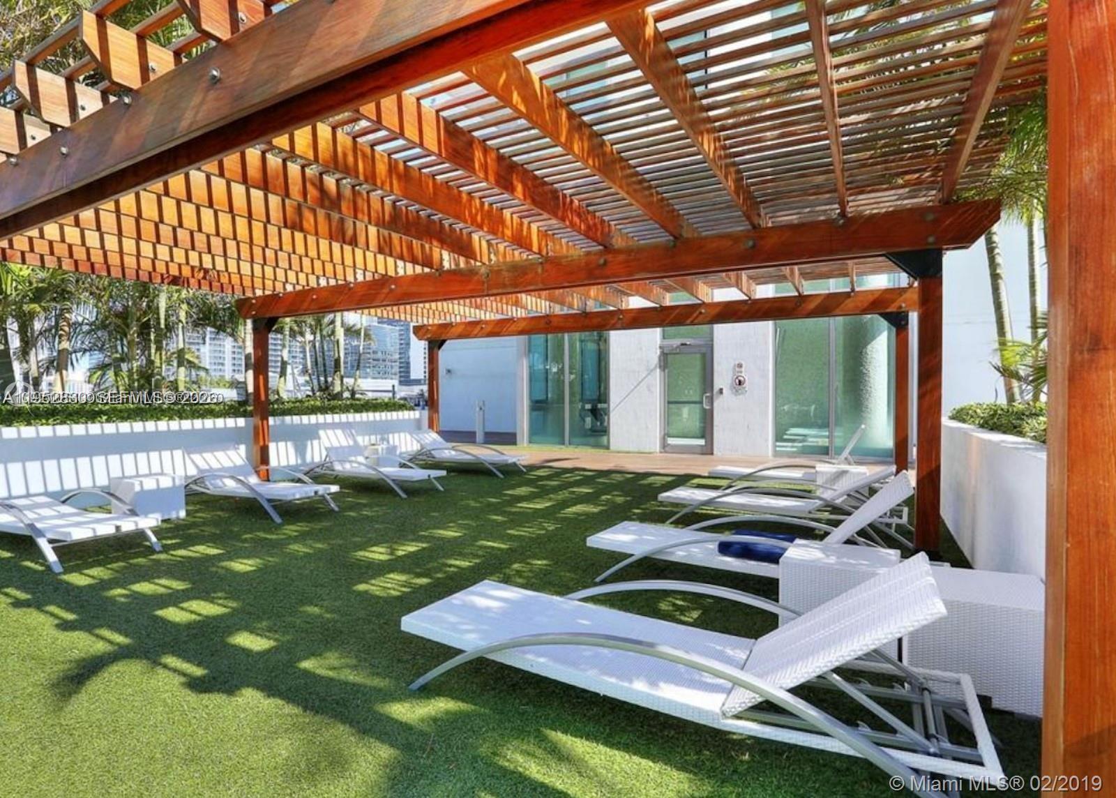 92 Southwest 3rd Street, Unit 3104 Miami, FL 33130 - Photo 10 of 17