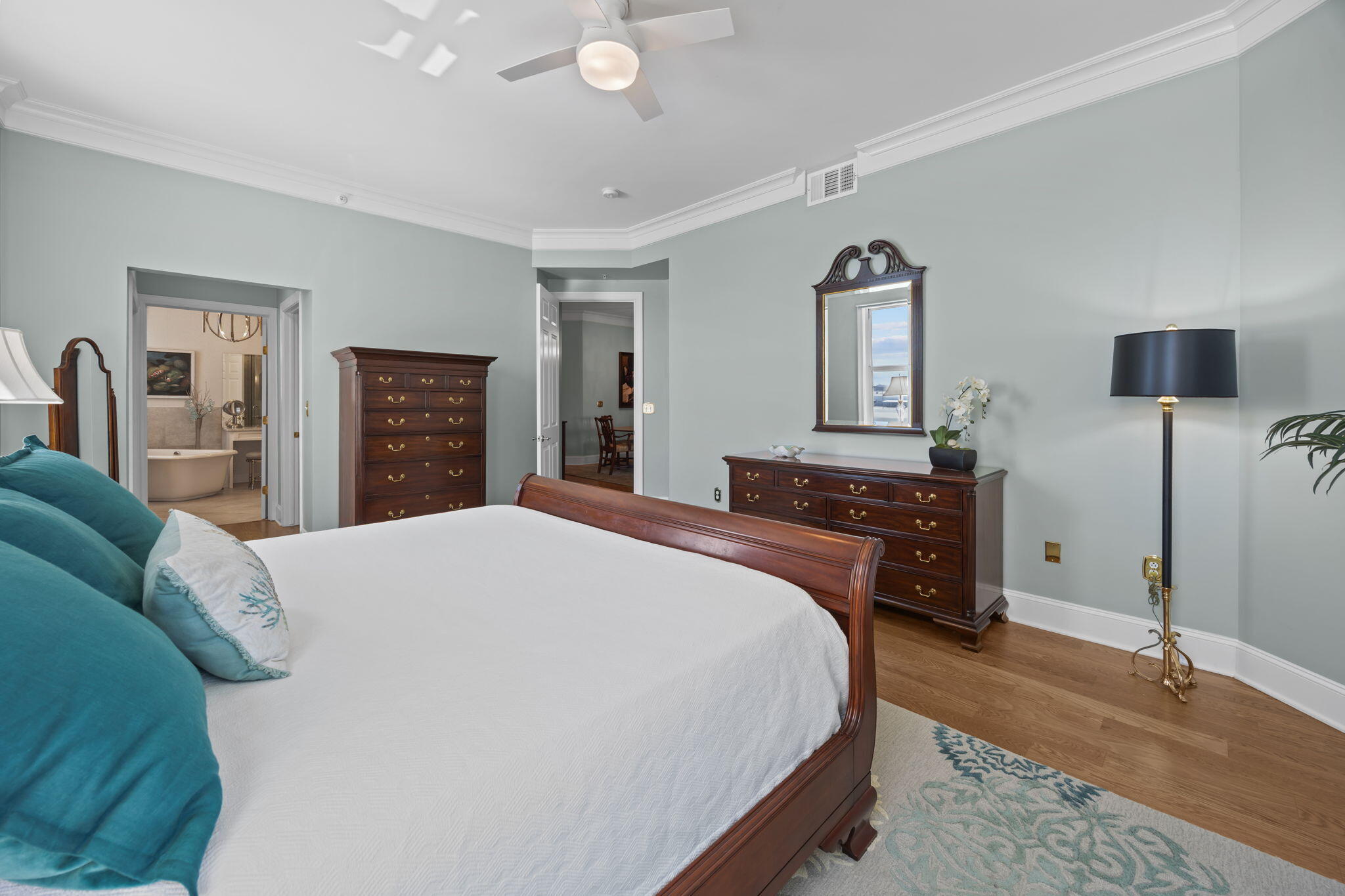 2 Wharfside Street, Unit 5E Charleston, SC 29401 - Photo 11 of 35 10-web-or-mls-470A3980