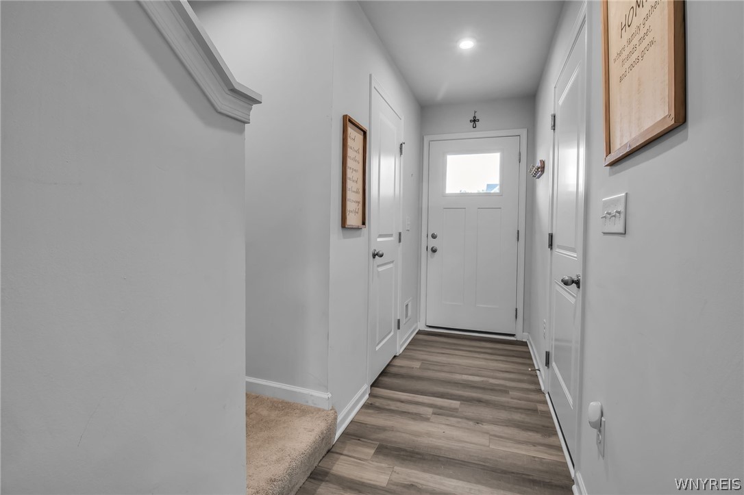 121 South Drive West Seneca, NY 14218 - Photo 4 of 48