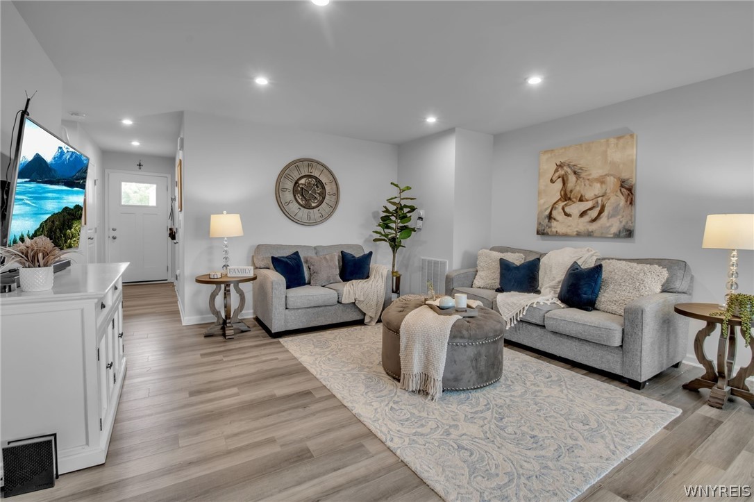 121 South Drive West Seneca, NY 14218 - Photo 6 of 48