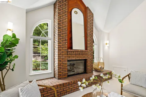 $1,398,000 | 6685 Shepherd Canyon Road, Oakland, CA 94611
