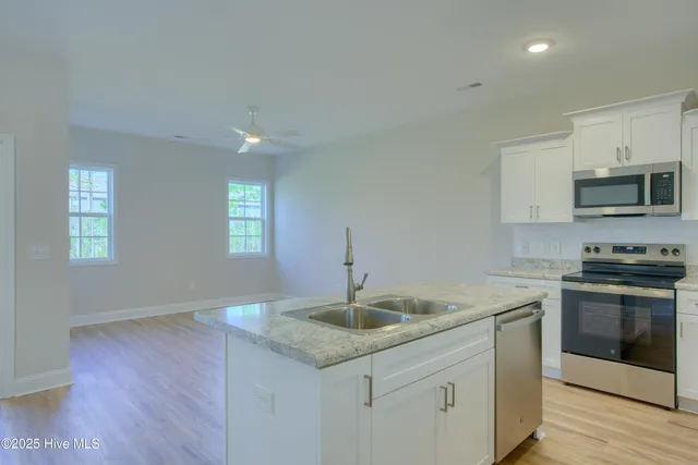 $279,900 | 220 Sandpiper Place, Holly Ridge, NC 28445