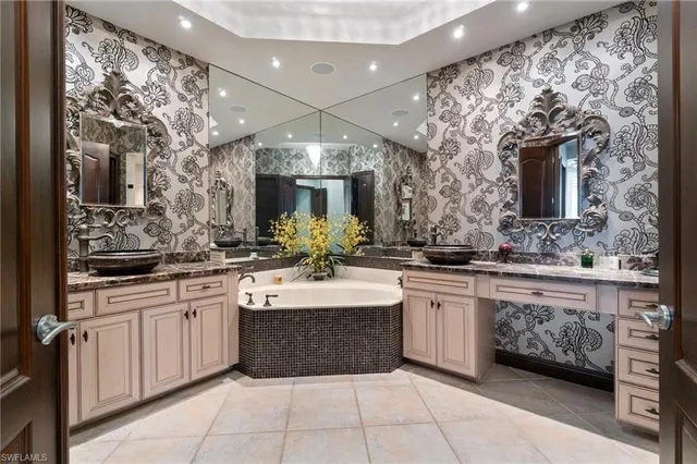 $1,200,000 | 15516 Monterosso Lane, Unit 101, Naples, FL 34110