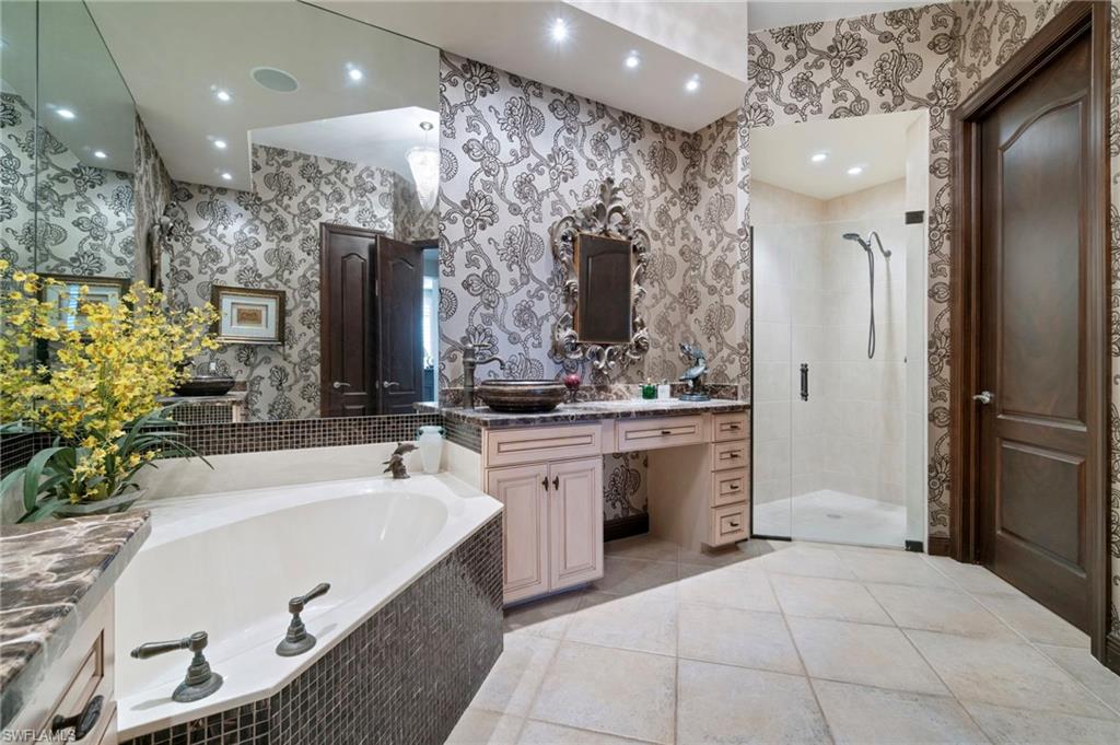 15516 Monterosso Lane, Unit 101 Naples, FL 34110 - Photo 24 of 36