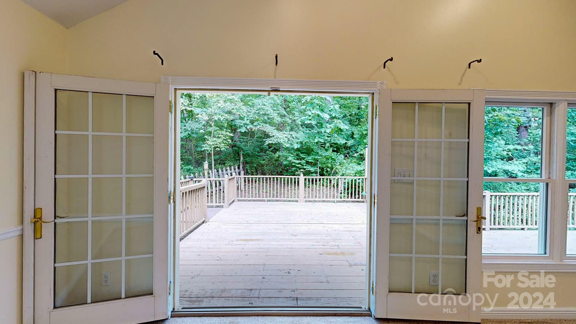 48 Maple Springs Road Asheville, NC 28805 - Photo 19 of 46 Gallery Image 19