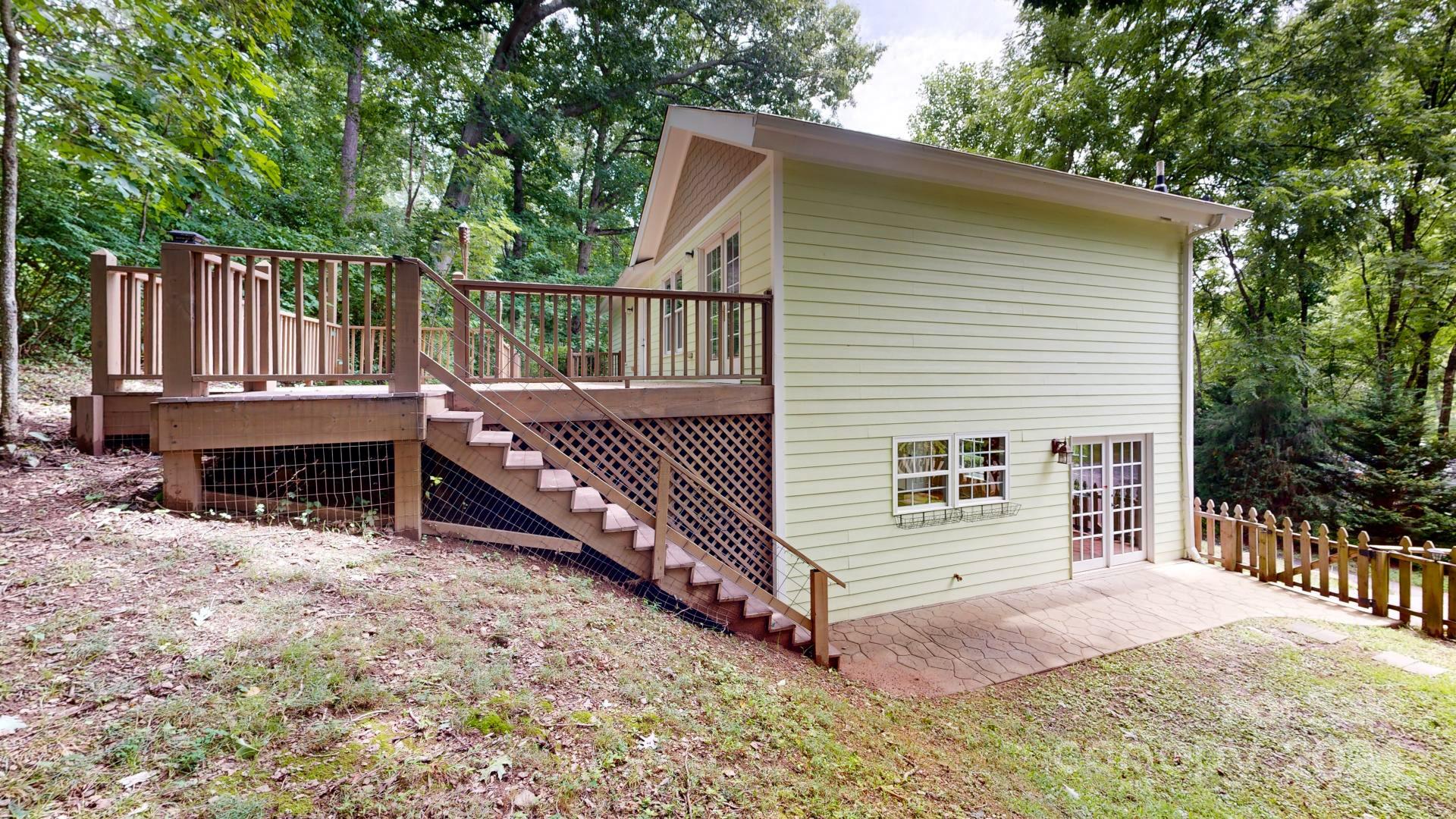 48 Maple Springs Road Asheville, NC 28805 - Photo 34 of 46 Gallery Image 34