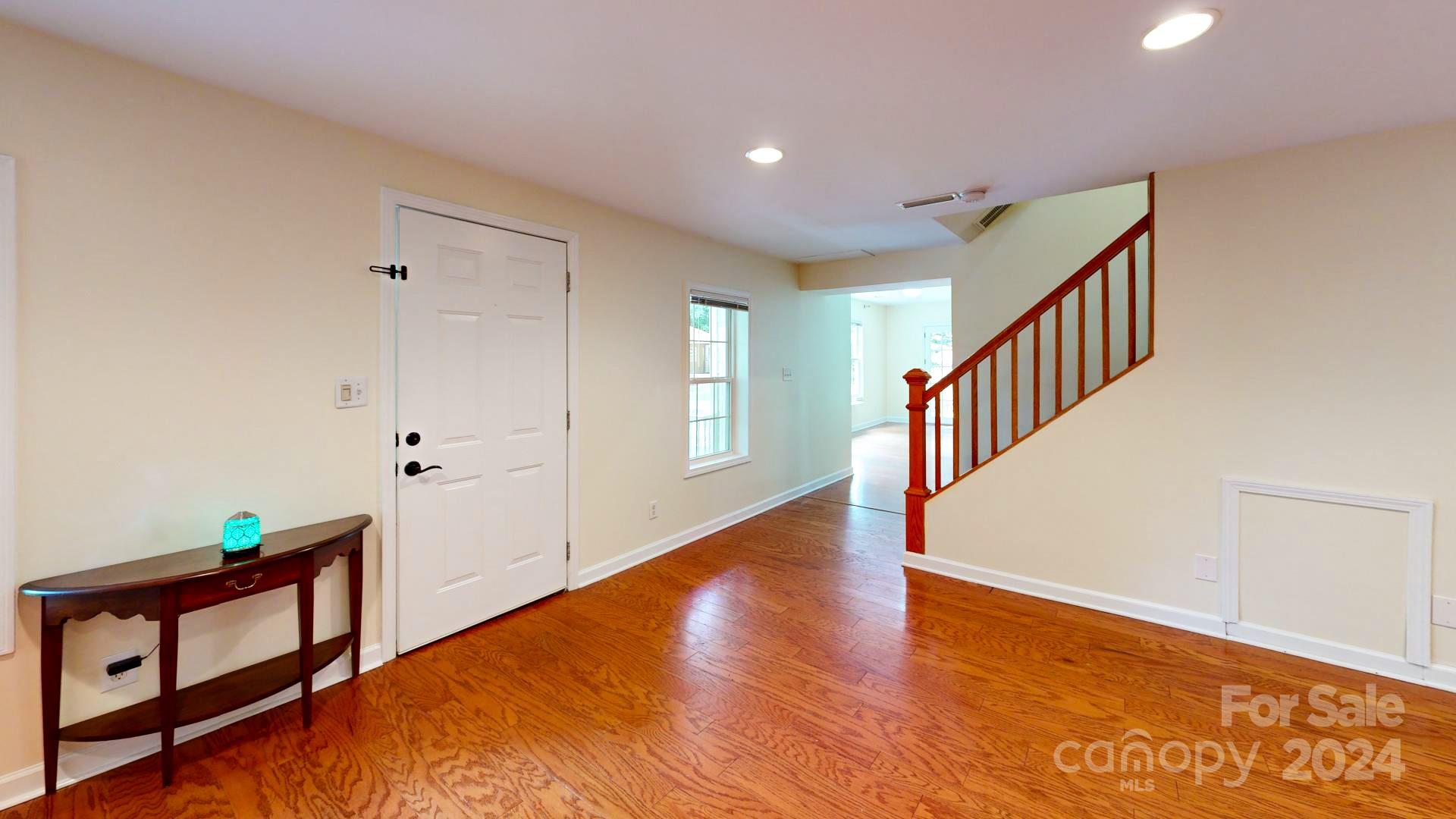 48 Maple Springs Road Asheville, NC 28805 - Photo 4 of 46 Gallery Image 4
